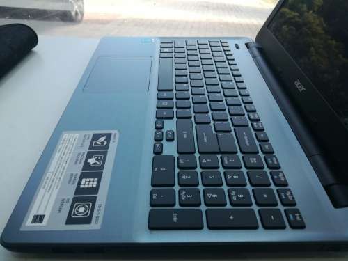 *Beautiful ACER ASPIRE571*i5-4210U*4GB RAM*500GB HARD DRIVE*HD DISPLAY*DVD WRITER*